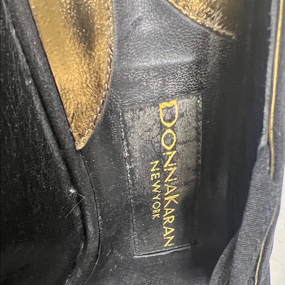 Elegant Black Women's Heels - Picture 3 of 10